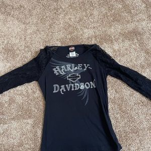 Women’s Quarter Length Lace Shirt